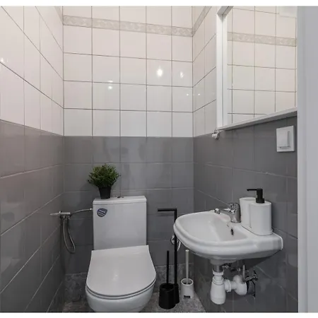 Mars - 15 Min To Old Town *