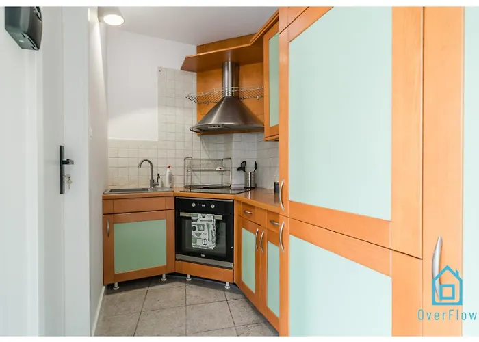 Mars - 15 Min To Old Town Homestay